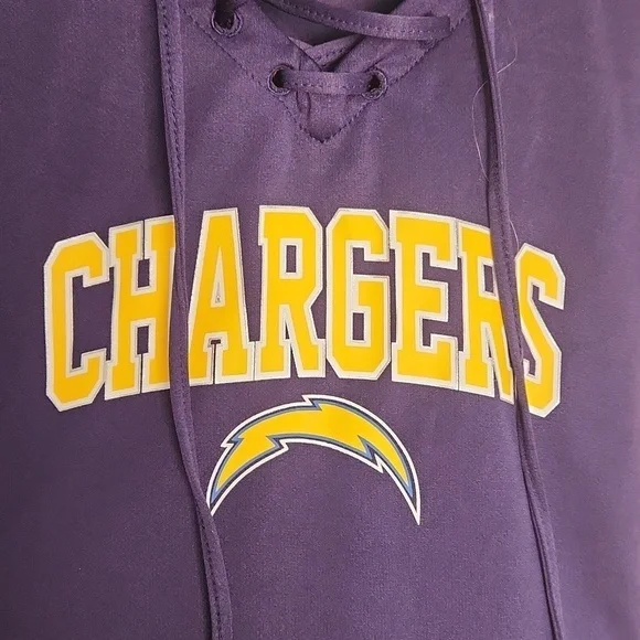 Womans Chargers Small T shirt - Picture 2 of 5